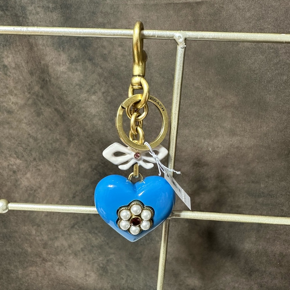Coach heart keychain ๐ - Picture 1 of 4